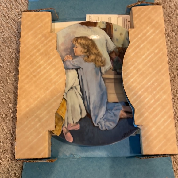 Reco International Corp. “Evening Prayer” 1987 Plate by John McClelland - Picture 4 of 5